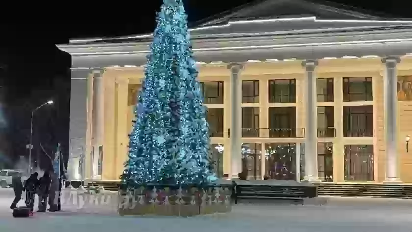 Жителям Великих Лук рассказали, сколько они будут отдыхать на новогодние