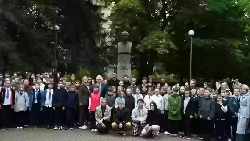 В Великих Луках почтили память академика Ивана Виноградова