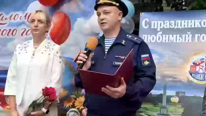 Школе №16 в Великих Луках присвоено имя генерала армии, великолучанина Юрия Якубова