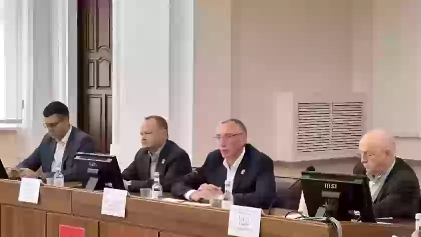 Жители Великих Лук и округа обсудили с депутатами благоустройство, газификацию и дороги