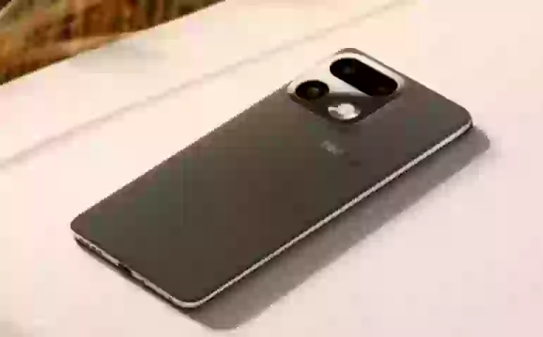 Смартфоны realme 16 Pro и realme 16 Pro+ готовы к выходу. Это будут недорогие аналоги OnePlus 15