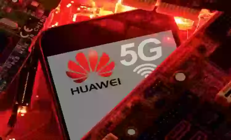 Huawei нашла способ обойти санкции и дать 5G даже старым смартфонам