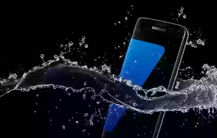 Samsung врет о защите телефонов от воды. Суд это доказал