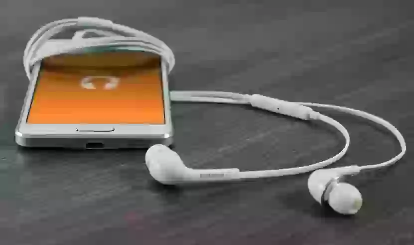 Как отключить наушники на телефоне: проводные и Bluetooth