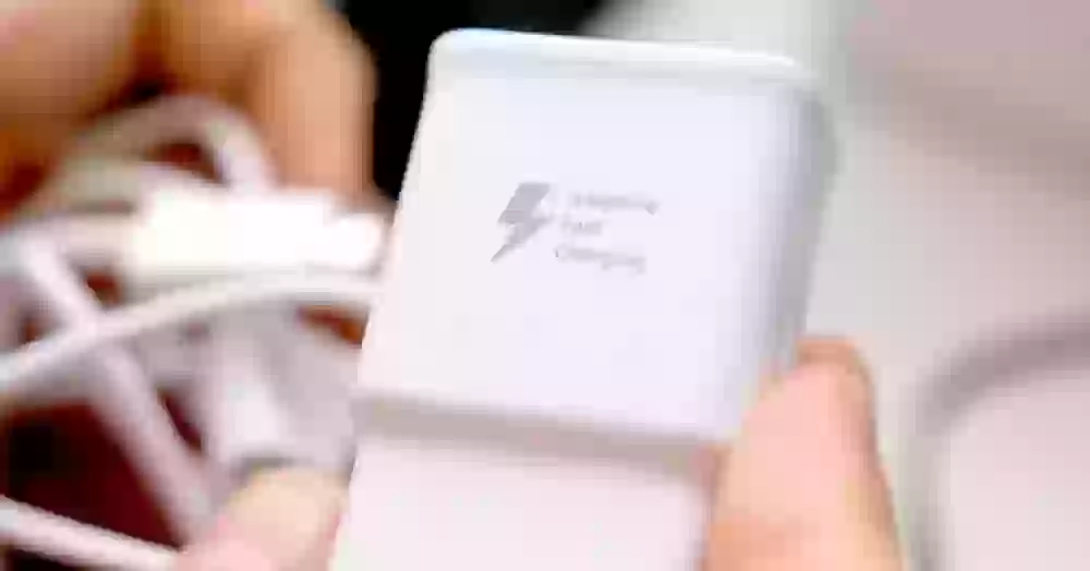 Что такое адаптивная зарядка смартфона и зачем она нужна
