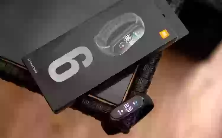 Новые подробности о Xiaomi Mi Band 6. Будет круто!