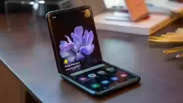 Утечка показала, как будет выглядеть Samsung Galaxy Z Flip 3