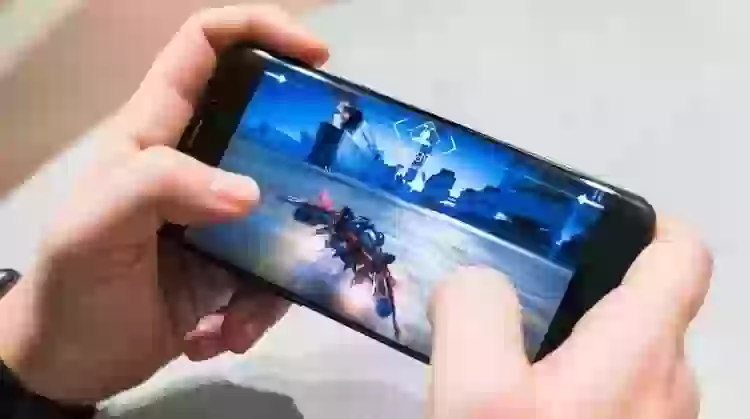 Портится ли телефон от игр