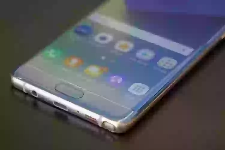 Какой была самая неудачная модель Samsung и как она изменила мир