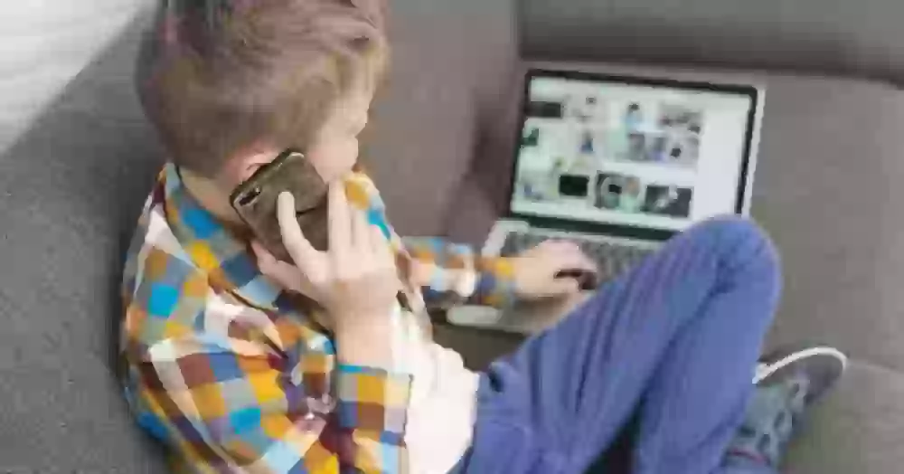 Нужен ли ребенку смартфон
