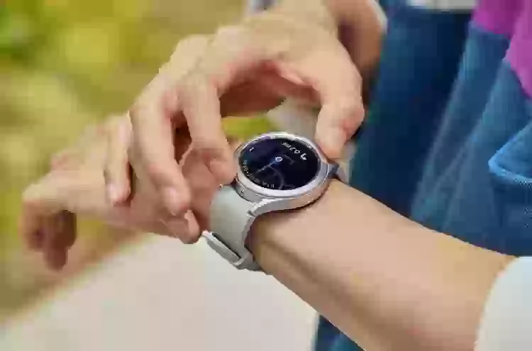 Samsung знает, как сделать так, чтобы смарт-часы работали дольше