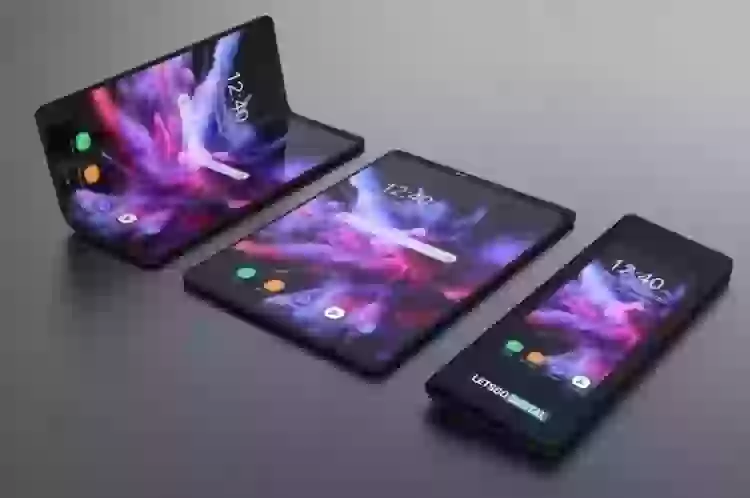 Samsung может выпустить новый складной телефон со стилусом