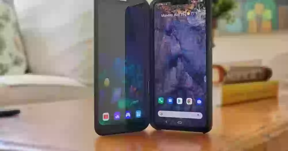 Зачем нужны смартфоны с двумя дисплеями?