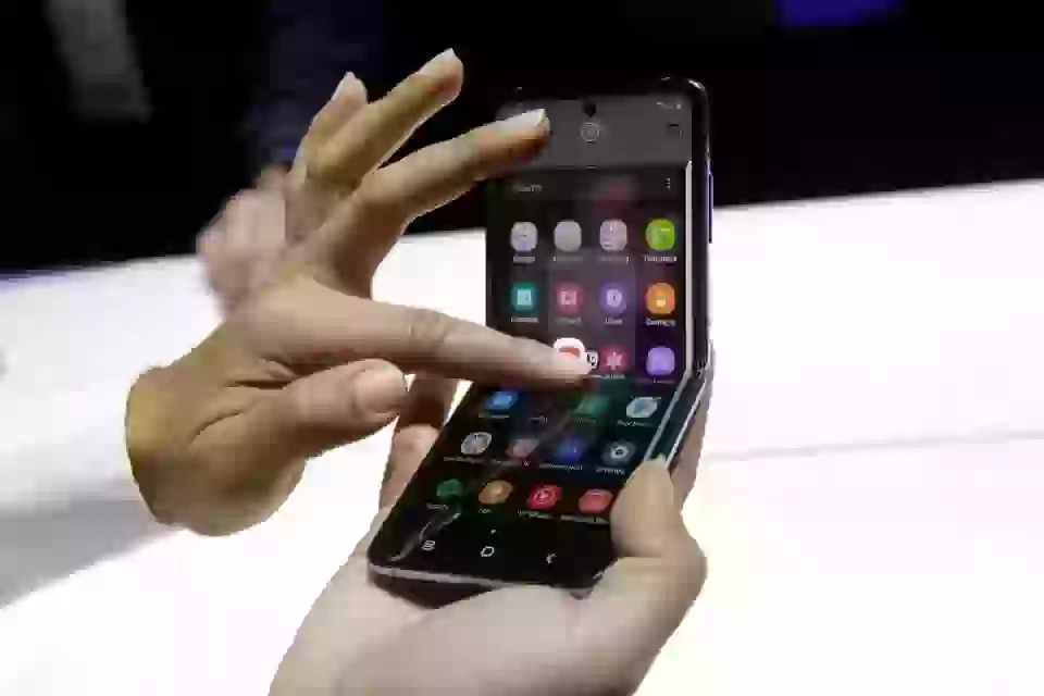 Крах традиций, и новинки от Samsung: итоги недели