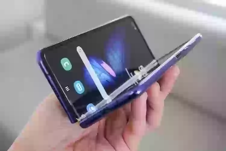 Почему складные смартфоны это не так плохо