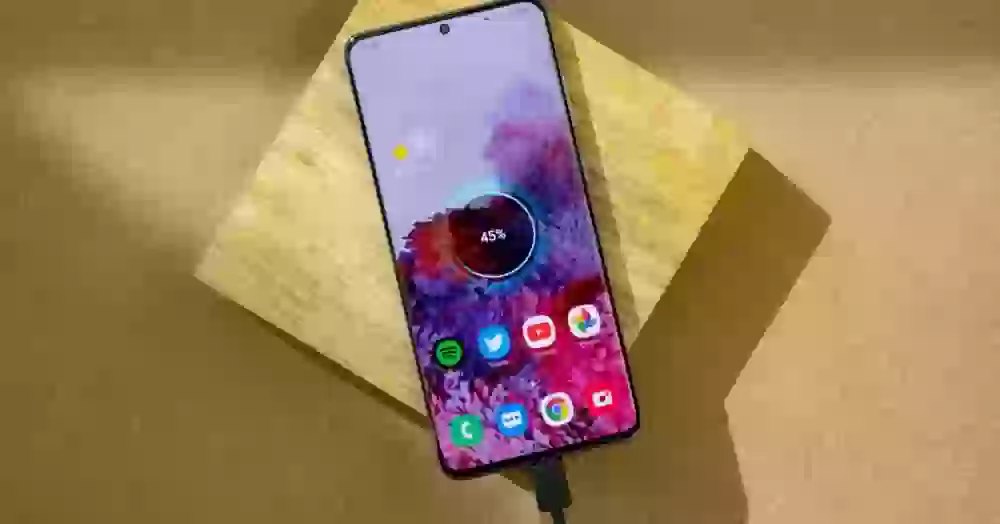 Samsung увеличила время зарядки своих смартфонов в последнем обновлении