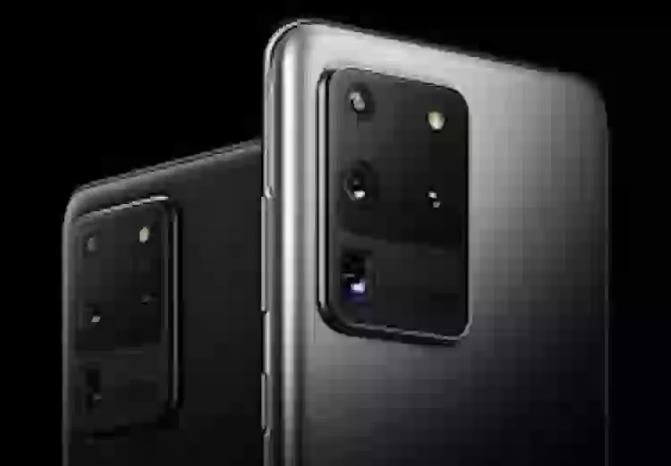 Камера телефона Samsung за 1400 долларов разбивается сама по себе