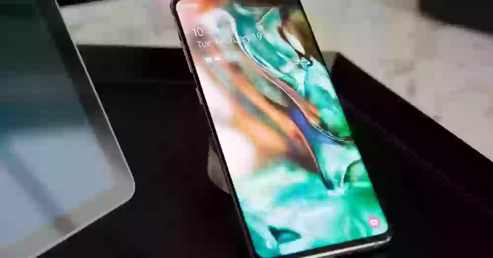 Пользователи массово жалуются на проблемы смартфонов Samsung