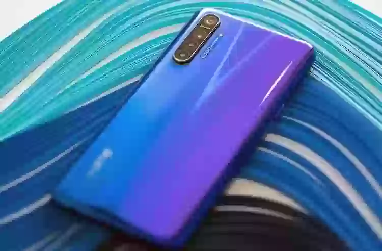 На что обратить внимание при покупке БУ телефона