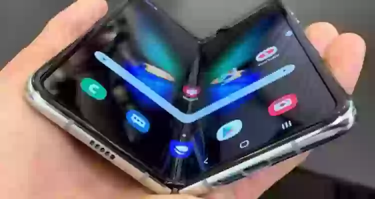 Samsung Galaxy Fold за 900$? Спасибо, не надо