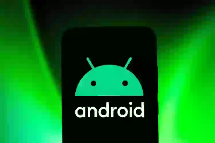 Какие Android-смартфоны обновляются раньше остальных
