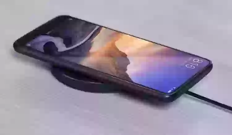 Samsung тоже скоро выпустит крутую беспроводную зарядку. Как же так, Apple?