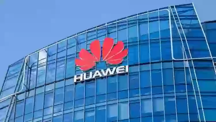 Насколько меньше смртфонов Huawei может выпустить в слудующем году