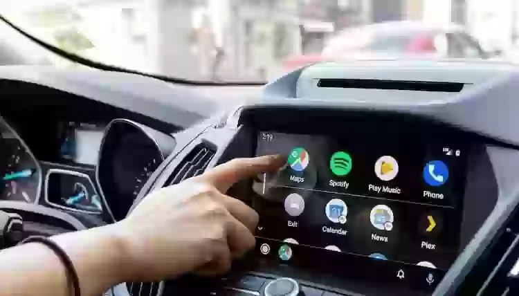 Пользователи Android 11 массово жалуются на проблемы с Android Auto