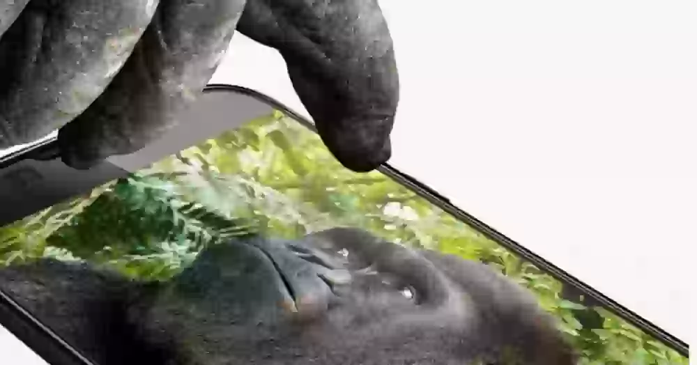 Первый смартфон с Gorilla Glass 6