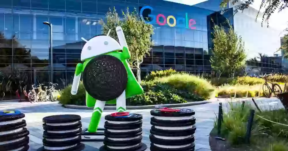 Google показала статую Android Pie в Googleplex. Как выглядит «пирог»?