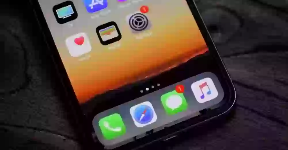 Apple стоит $1 трлн, но не может сделать iOS нормальной