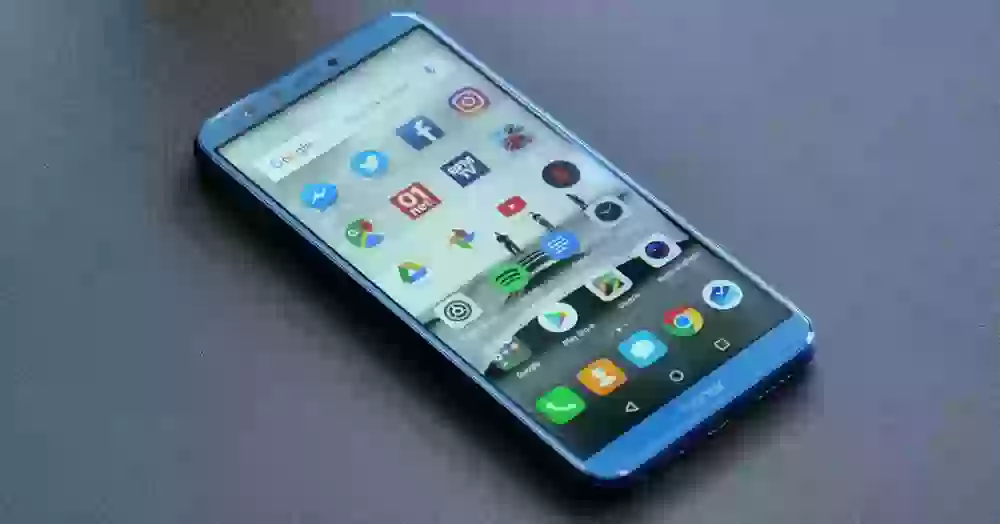 Как смотреть видео на смартфонах с соотношением сторон дисплея 18:9?
