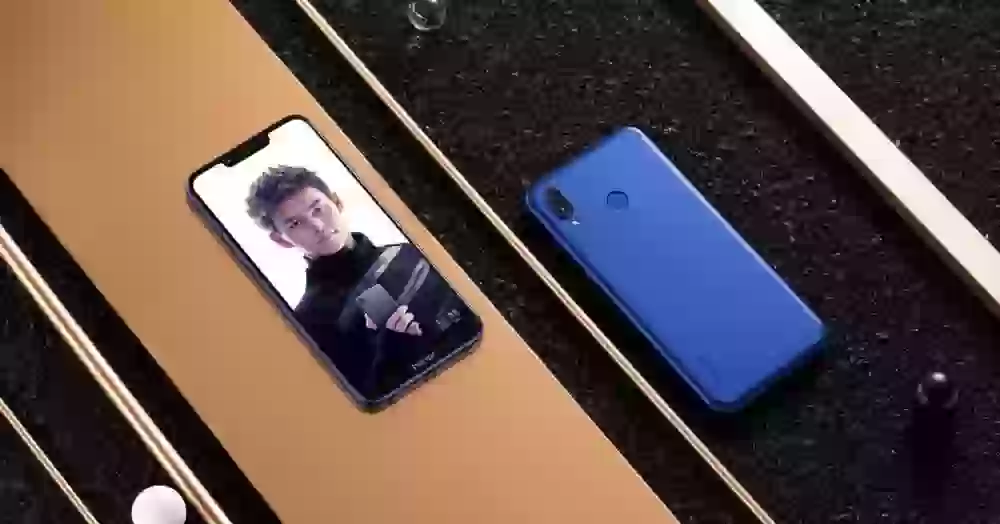 Honor Play начали обновлять до Android 9 Pie