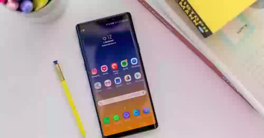 Битва дисплеев: экран Galaxy Note 10 будет больше, чем у iPhone XS Max