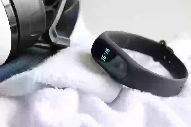 Я купил Xiaomi Mi Band 2. Не повторяйте моей ошибки