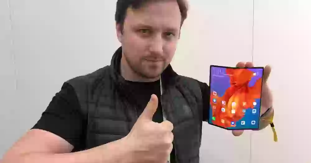 Мы уже согнули Huawei Mate X