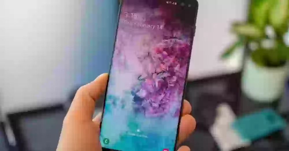 Владельцы Galaxy S10+ массово жалуются на потерю сигнала LTE