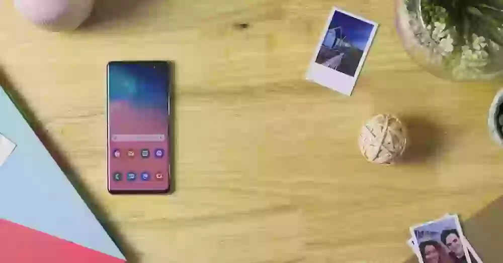 Как упростить доступ к панели уведомлений на большом экране Galaxy S10