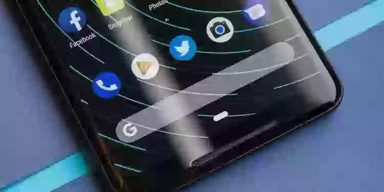 Как убрать виджет Гугл поиска с главного экрана Android